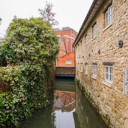 Central But Quiet Oxford Exterior foto